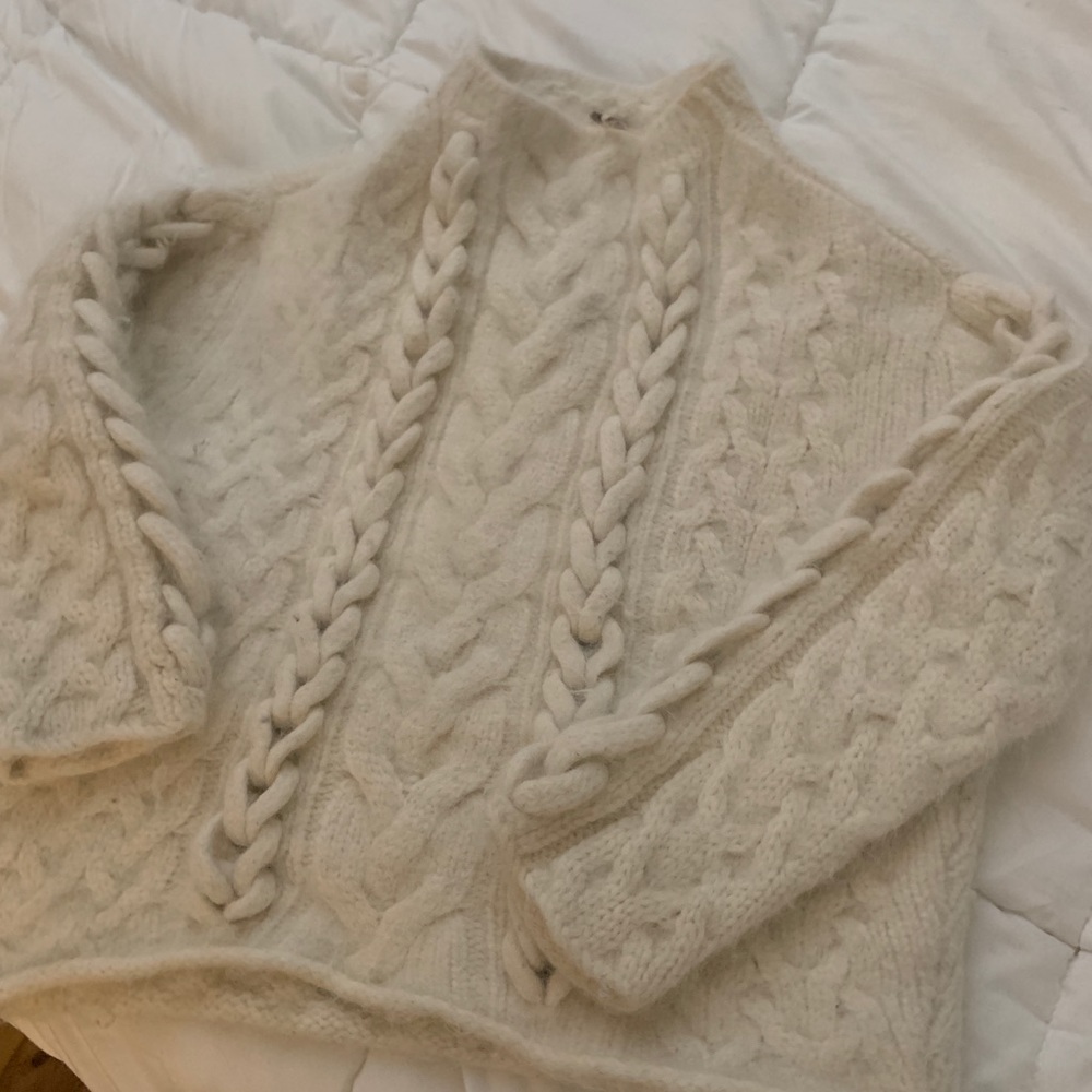 Cozy fuzzy soft free people cable knit sweater